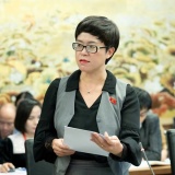 Đại biểu Quốc hội kiến nghị nghiên cứu việc biên soạn sách giáo khoa điện tử