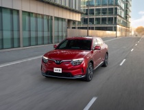 VinFast VF 8 được ưa chuộng ở phân khúc SUV 5 chỗ tầm 1 tỷ đồng nhờ chất lượng ổn định và chi phí tốt