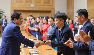 TỔNG THUẬT: Thủ tướng Chính phủ gặp mặt đại diện các nhà giáo tiêu biểu nhân Ngày Nhà giáo Việt Nam 20/11