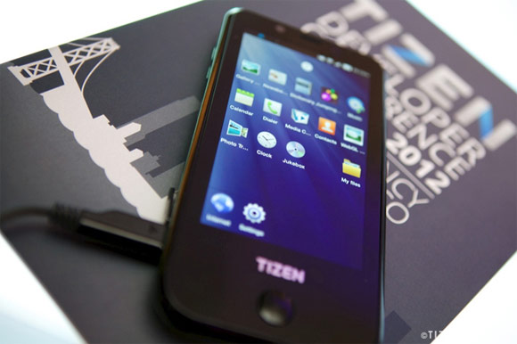 Samsung sắp công bố smartphone chạy Tizen OS