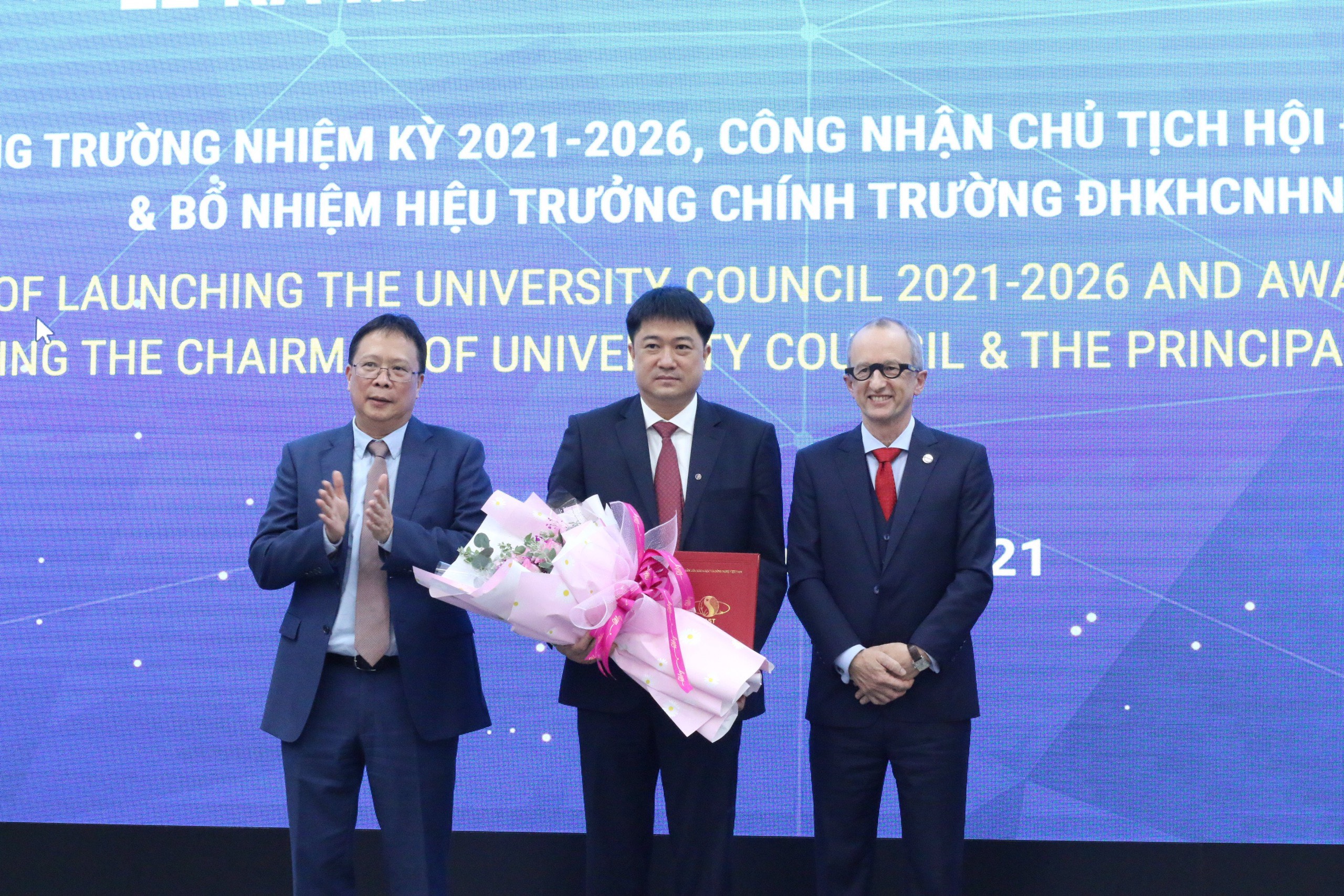 Trường Đại học Khoa học và Công nghệ Hà Nội có Chủ tịch Hội đồng, Hiệu trưởng mới