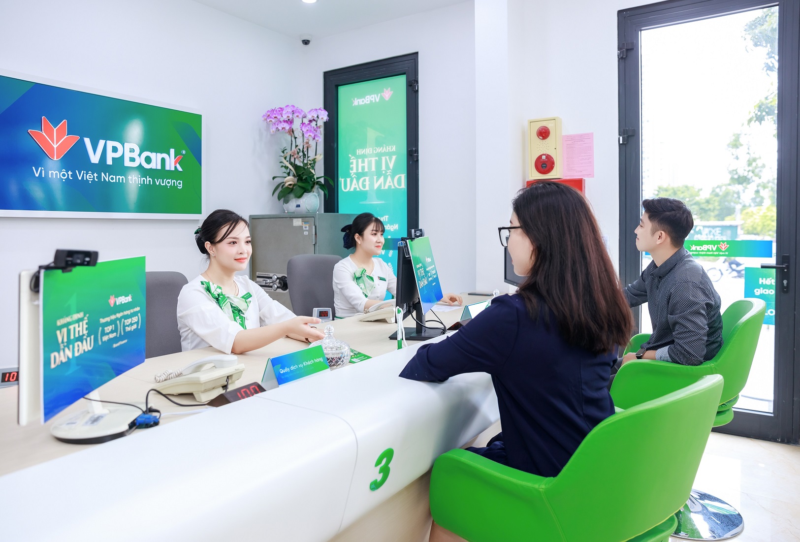  VPBank tung “cơn mưa quà tặng” trị giá gần 3 tỷ đồng tri ân khách hàng gửi tiết kiệm Hè 2022