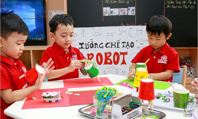 Triển khai thí điểm giáo dục STEM tại 10 trường tiểu học ở Hà Nội