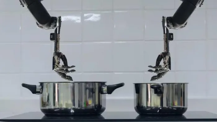 Anh chế tạo thành công “vị đầu bếp robot” có thể nếm vị thức ăn
