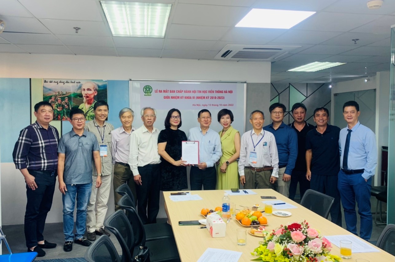 Ra mắt Ban chấp hành Hội tin học Viễn thông Hà Nội