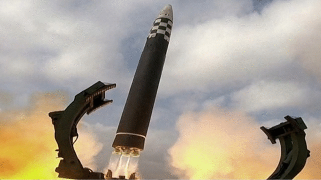 Hàn Quốc thử nghiệm thành công hệ thống đánh chặn tên lửa L-SAM