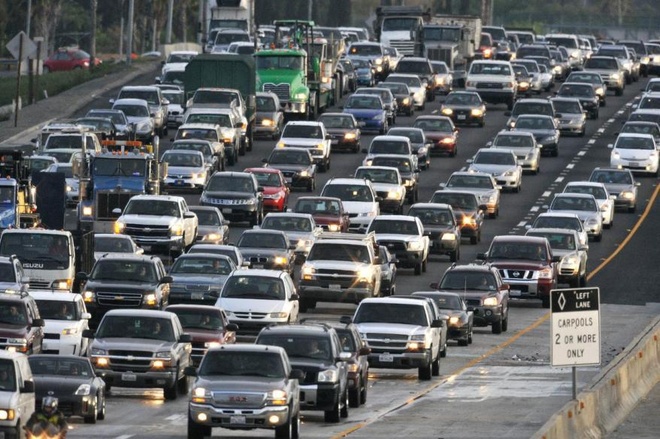 Mỹ: Dùng trí tuệ nhân tạo giúp giải quyết vấn đề tắc đường giờ cao điểm