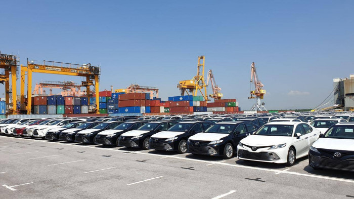 Việt Nam ghi nhận kỷ lục mới về số lượng ô tô nhập khẩu