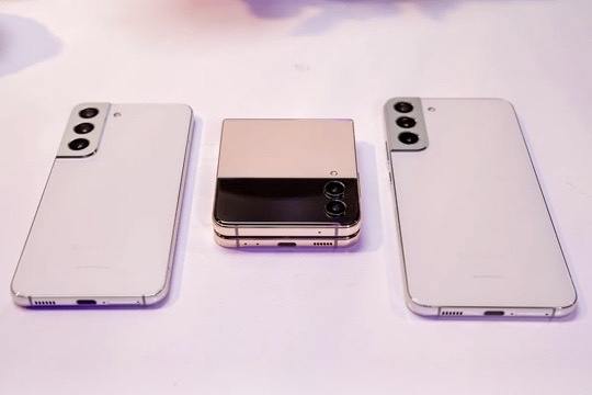 Samsung giảm giá cực mạnh dòng smartphone cao cấp