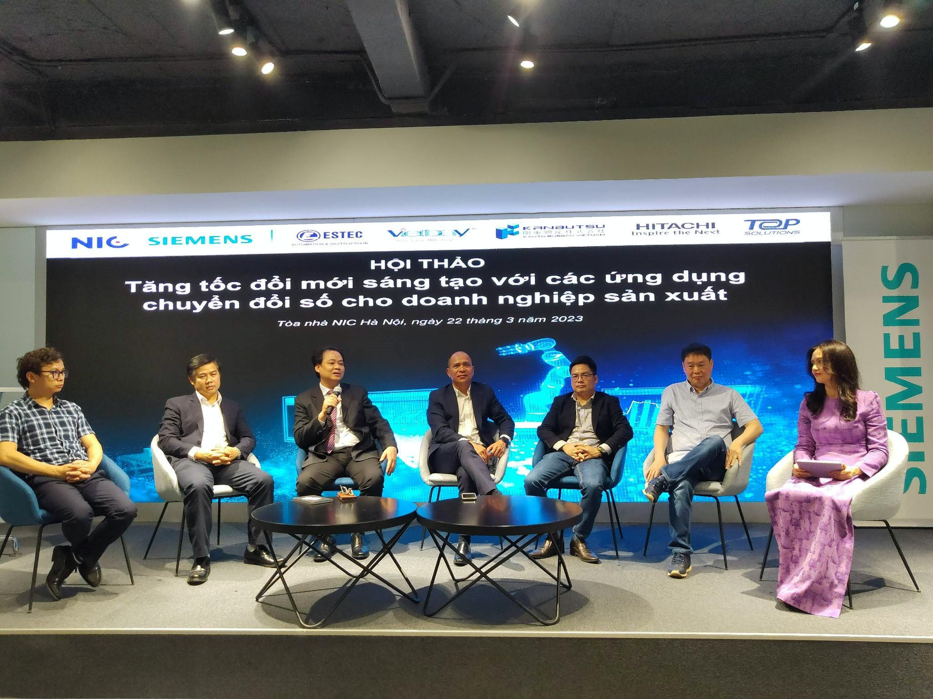 Siemens Việt Nam thúc đẩy đổi mới sáng tạo cho doanh nghiệp sản xuất với thông qua các ứng dụng chuyển đổi số