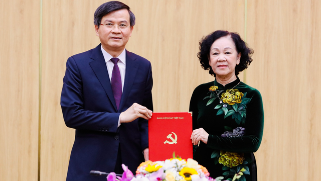 Tổng Biên tập Tạp chí Cộng sản giữ chức Bí thư Tỉnh uỷ Ninh Bình