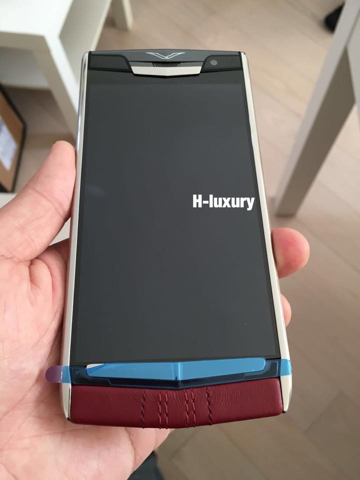 Vertu Signature Touch (2015) 3