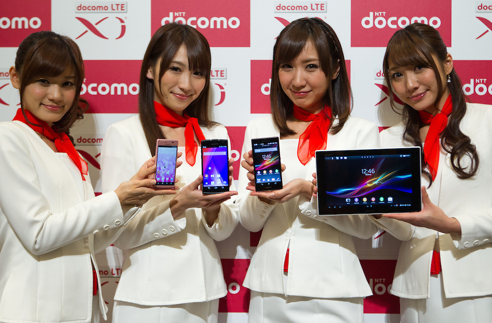 ntt docomo unveils 12 new mobile devices