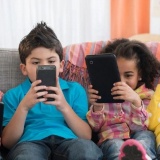 Một bang của Mỹ vừa ra luật cấm trẻ em dưới 14 tuổi dùng mạng xã hội