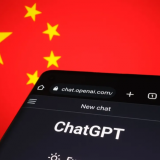Lệnh cấm truy cập ChatGPT của OpenAI chỉ “kích” các công ty AI Trung Quốc phát triển