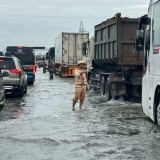 Bộ Thông tin và Truyền thông ban hành Công điện khẩn về ứng phó áp thấp nhiệt đới