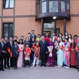 Tổng Bí thư Tô Lâm gặp gỡ cán bộ Đại sứ quán và cộng đồng người Việt Nam tại Kazakhstan