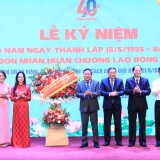Tạp chí Người Hà Nội vinh dự đón nhận Huân chương Lao động hạng Nhì
