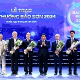 Phó Thủ tướng Nguyễn Chí Dũng trao Giải thưởng Bảo Sơn 2024 cho 4 công trình khoa học xuất sắc