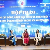 Báo chí đồng hành, kiến tạo phát triển văn hóa doanh nghiệp