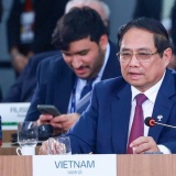 Thủ tướng nêu 3 đề xuất quan trọng tại Phiên thảo luận cấp cao BRICS mở rộng