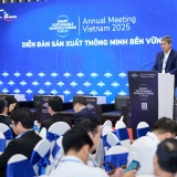 Nhà máy công nghệ cũ và bài toán chuyển đổi xanh