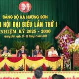 Thường trực Ban Bí thư dự Đại hội Đảng bộ xã Hương Sơn, tỉnh Hà Tĩnh