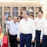 Phát huy truyền thống vẻ vang xây dựng ngành Tuyên giáo và Dân vận thực sự vững mạnh