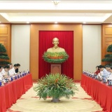 Bộ Chính trị cho ý kiến về công tác chuẩn bị Đại hội Đảng bộ MTTQ, các đoàn thể Trung ương