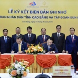 Cao Bằng ký kết hợp tác với Tập đoàn Sun Group phát triển Khu du lịch thác Bản Giốc
