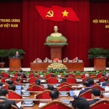 Thông cáo báo chí ngày làm việc thứ nhất Hội nghị Trung ương 13, khoá XIII