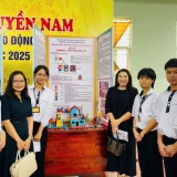 Khơi dậy tinh thần sáng tạo của học sinh qua ngày hội STEM