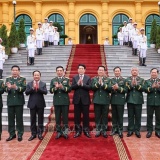 Trao quyết định bổ nhiệm Chủ nhiệm Tổng cục Chính trị và thăng quân hàm Đại tướng, Thượng tướng