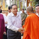 Chủ tịch Quốc hội Trần Thanh Mẫn dự Ngày hội Đại đoàn kết toàn dân tộc tại Cần Thơ