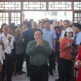 Thủ tướng dự Ngày hội Đại đoàn kết toàn dân tộc tại xã Đề Gi, tỉnh Gia Lai