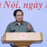 Khẩn trương xây dựng lại 1.900 nhà sập đổ, 67.000 nhà tốc mái do bão lũ