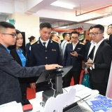 Tăng cường hỗ trợ hộ kinh doanh khi chuyển sang kê khai thuế