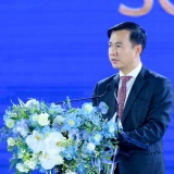 Việt Nam định hình tầm nhìn mới về AI: “Nhanh - An toàn - Nhân văn”