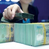 Ngân hàng Nhà nước nâng lãi suất cho vay ngắn hạn trên thị trường mở