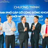 Cộng đồng khoa học công nghệ, khởi nghiệp đổi mới sáng tạo gặp gỡ lãnh đạo TP. Hồ Chí Minh