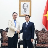 Phó Thủ tướng Bùi Thanh Sơn tiếp Phó Chủ tịch Tập đoàn Phongsupthavy (Lào)