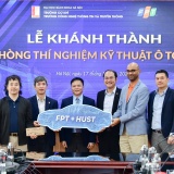 Đại học Bách khoa Hà Nội và FPT khánh thành phòng thí nghiệm Kỹ thuật Ô tô số