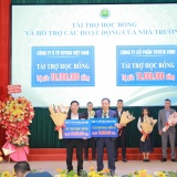 Toyota Việt Nam cùng các Đại lý trao tặng 123 suất Học bổng hỗ trợ sinh viên năm 2025