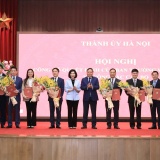 Công bố 9 quyết định của Ban Thường vụ Thành ủy Hà Nội về công tác cán bộ