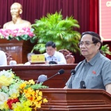 Thủ tướng: Dự kiến đầu tư gần 700 nghìn tỷ đồng cho y tế và giáo dục trong 10 năm tới