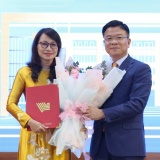 Phó Thủ tướng Lê Thành Long trao quyết định bổ nhiệm Giám đốc Đại học Quốc gia TPHCM