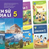 Xử lý nghiêm việc phát tán thông tin thất thiệt, xuyên tạc nội dung lịch sử trong SGK