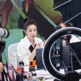 Livestream bán hàng không còn “vùng trống”, siết trách nhiệm, bảo vệ người tiêu dùng