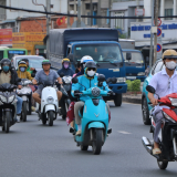 Hà Nội sắp có chính sách hỗ trợ người dân chuyển đổi xe xăng sang xe điện