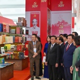 Nhà xuất bản Chính trị quốc gia Sự thật trưng bày gần 300 đầu sách tại Đại hội Đảng XIV